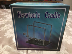 Newton’s Cradle – Large 18cm