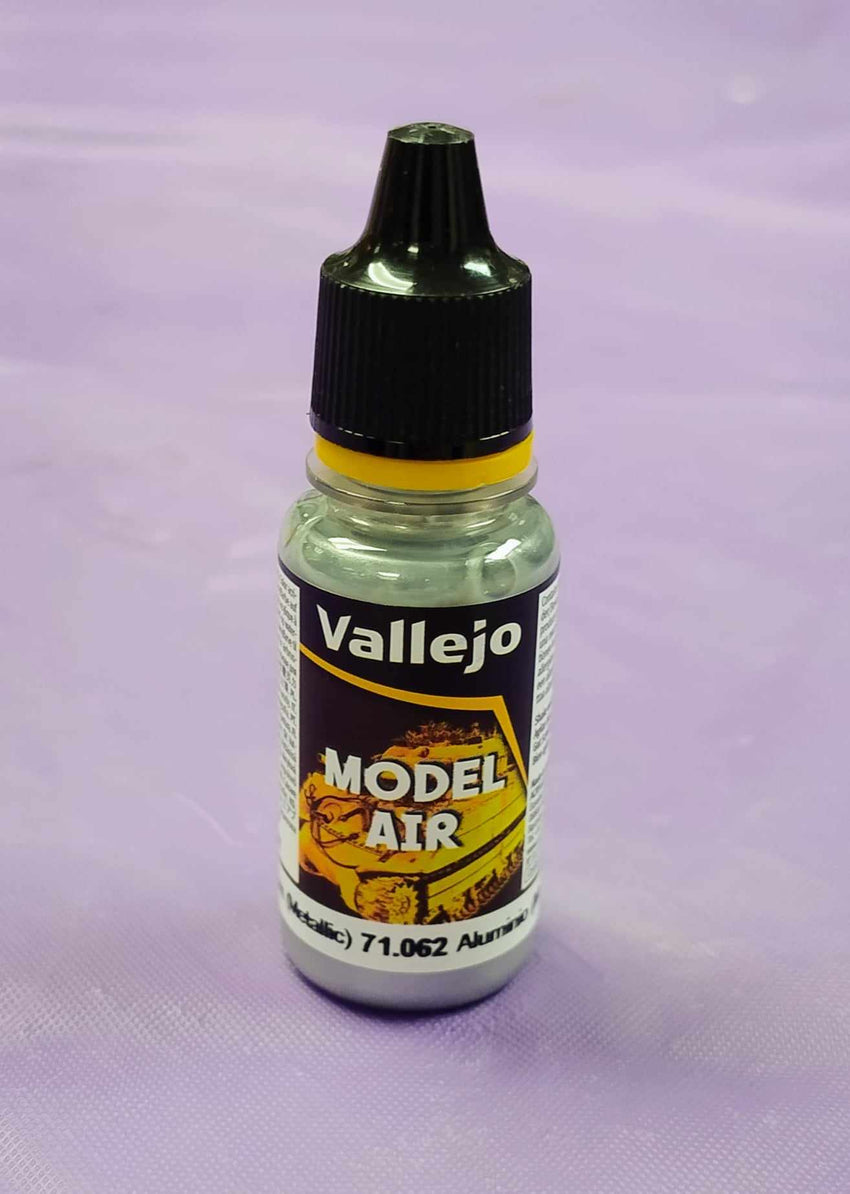 Model Air: Aluminum Metallic 18ml